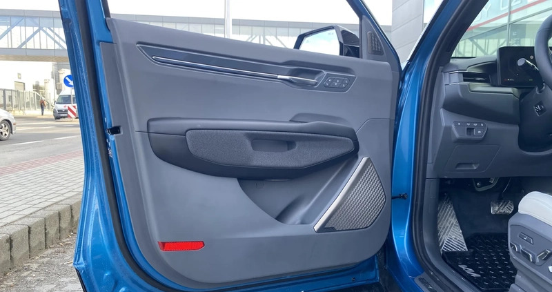 Kia EV9 cena 350000 przebieg: 5000, rok produkcji 2023 z Piława Górna małe 352